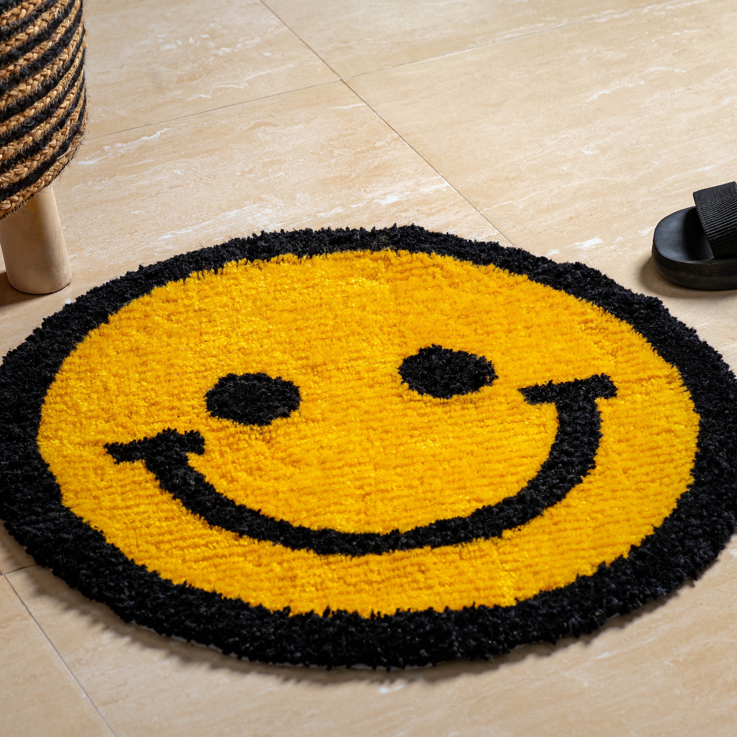Sunny Smiles Tufted Rug