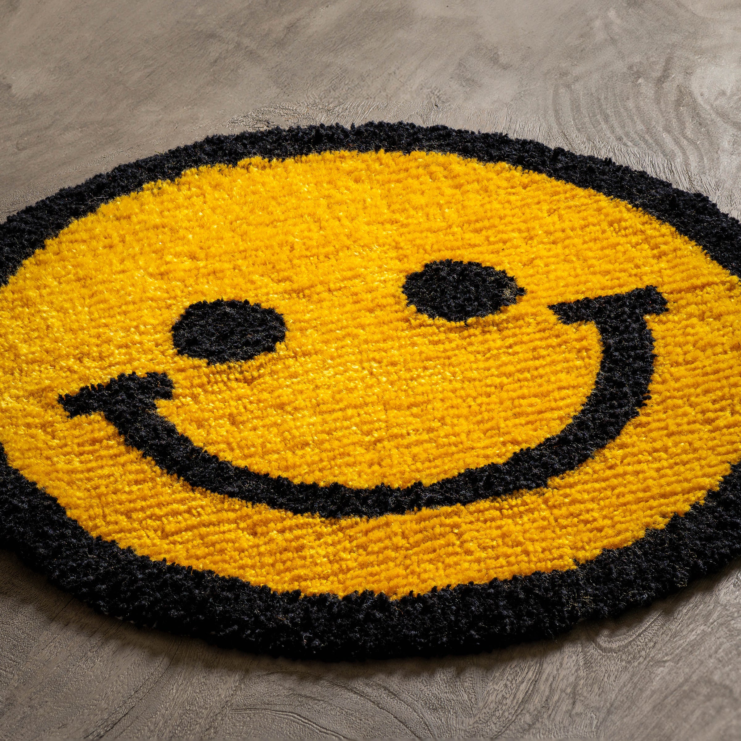 Sunny Smiles Tufted Rug