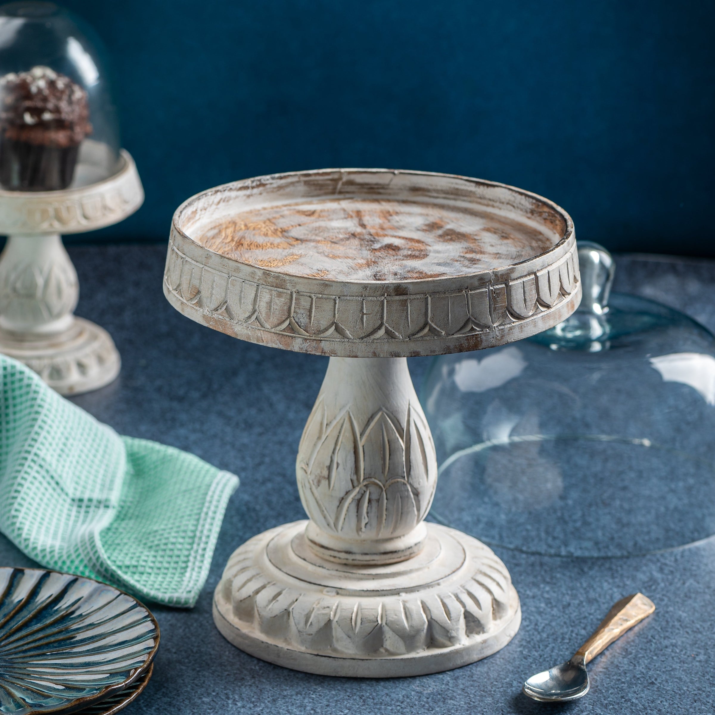 Aria Serving Stand with Cloche