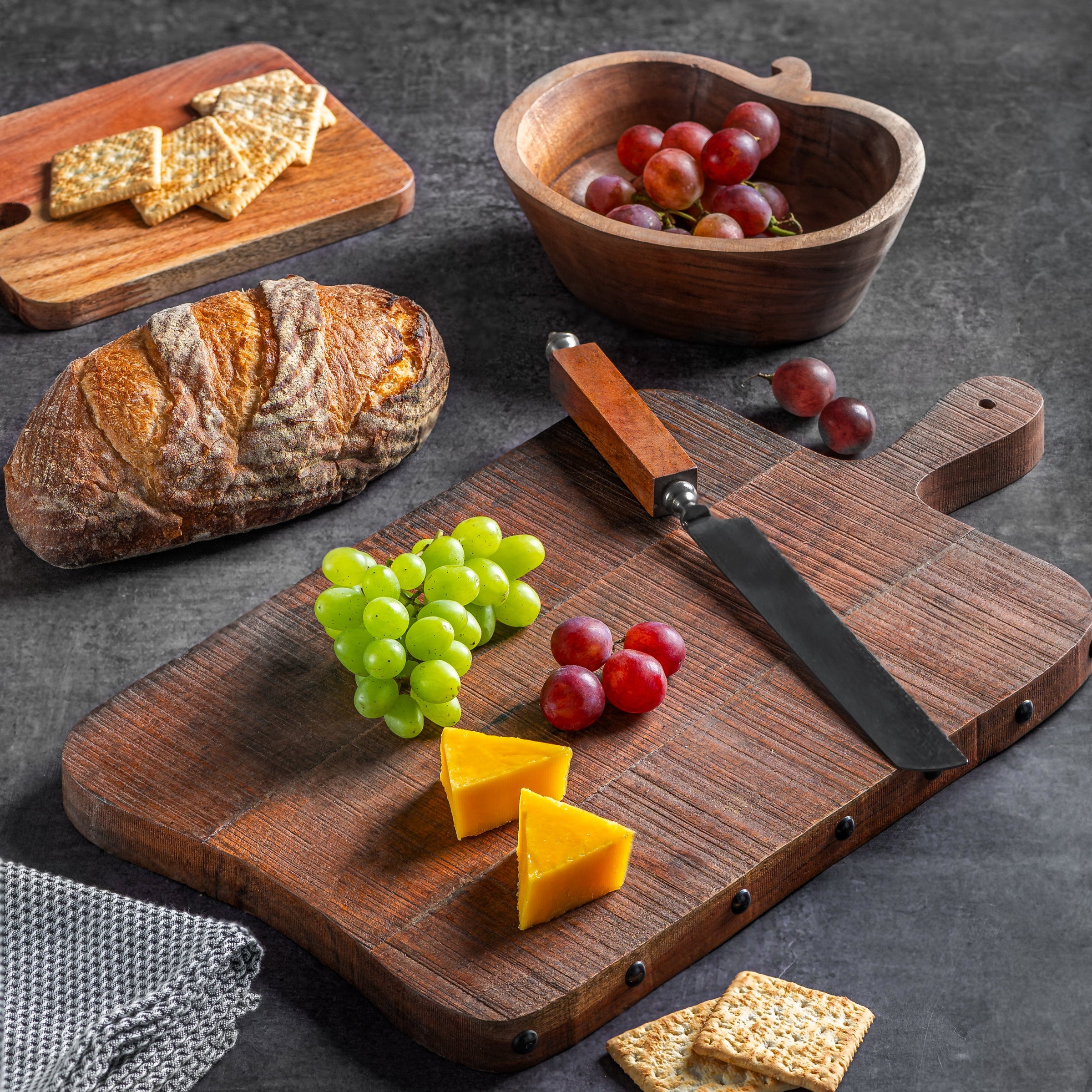 Onah Rustic Board with Handle